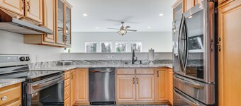 Bright & Elegant Home in High Point w/ Deck!