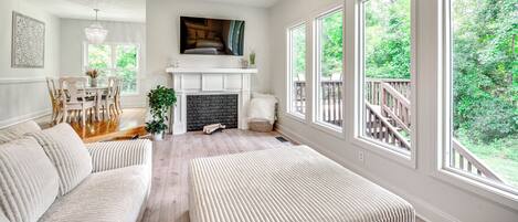 House (3 Bedrooms) | Front of property