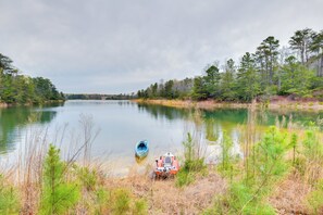 House (3 Bedrooms) | Interior - Toano Home w/ Screened Porch: Steps to Lake! (Toano)