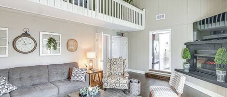 House (5 Bedrooms) | Interior