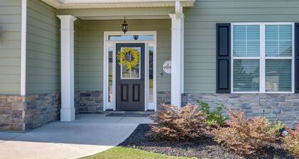 Spacious Aiken Home ~ 8 Mi to Downtown!