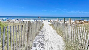 Apartment (2 Bedrooms) | Interior - Beachfront Panama City Beach Condo w/ Outdoor Pool (Panama City Beach)