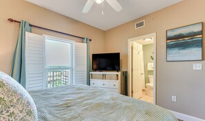 Interior - Beachfront Panama City Beach Condo w/ Outdoor Pool (Panama City Beach)