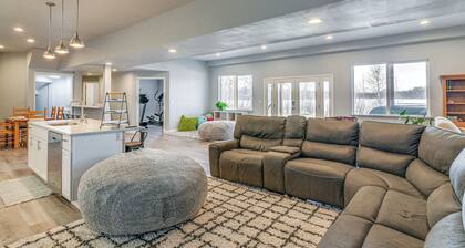 Palmer Apartment w/ Peaceful Pond & Kayaks!