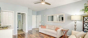 Community Pool & Private Balcony: Chic Lewes Gem