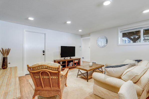 Apartment (1 Bedroom) | Interior