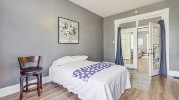 House (4 Bedrooms) | 4 bedrooms, laptop workspace, iron/ironing board, bed sheets