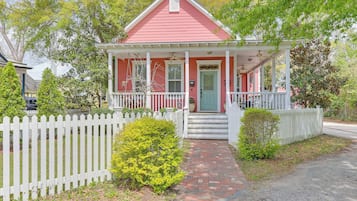 Cottage (2 Bedrooms) | Interior
