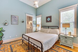 Cottage (2 Bedrooms) | Interior - Charming Wilmington Cottage - Walk to Downtown! (Wilmington)