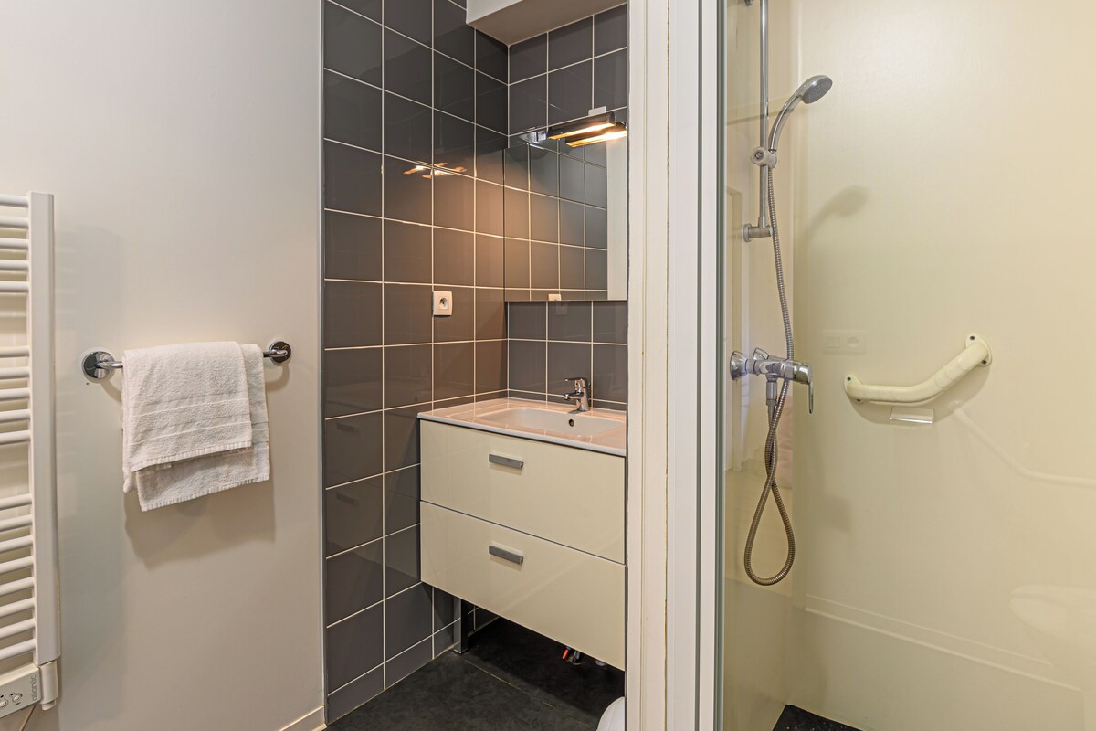 Studio Cabin ST2S