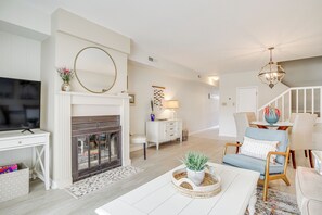 Apartment (2 Bedrooms) | Front of property