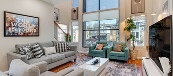 Luxe Newark Retreat w/ Rooftop Deck: Pets Welcome!