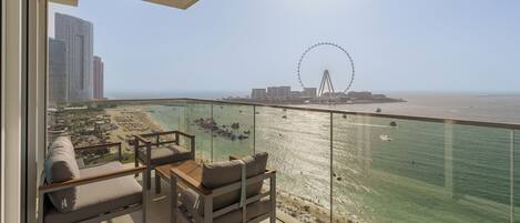 Comfort-Apartment, 3 Schlafzimmer, Meerblick | Blick vom Balkon