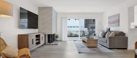 TV connectée, cheminée, espaces bureaux