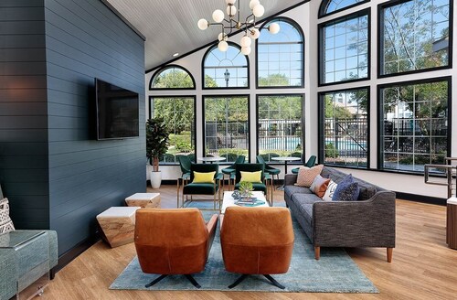 This apartment is a 1 bedroom(s), 1 bathrooms, located in Hampton, VA.