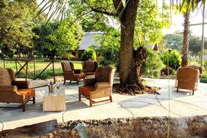 Exterior detail - Avela Lodge (Magaliesberg)