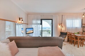 1 soverom, strykejern/-brett, internettilgang og sengetøy