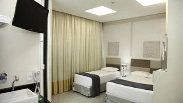 ์คํ ๋ค๋๋ฃธ | 6 ๊ฐ์ ์นจ์ค, ์ฑ
์, ๋
ธํธ๋ถ ์์
๊ณต๊ฐ, ๋ฐฉ์ ์ค๋น