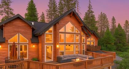 Sunset Mountain ~ Hot Tub, Fire Table, Epic Views
