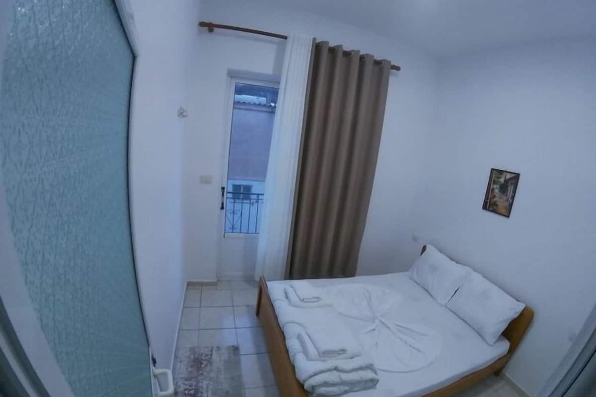 City Quadruple Room | 1 bedroom, desk, free WiFi