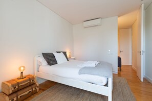 1 bedroom, iron/ironing board, free WiFi