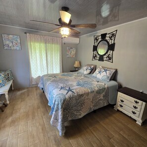 3 bedrooms, in-room safe, iron/ironing board, free WiFi