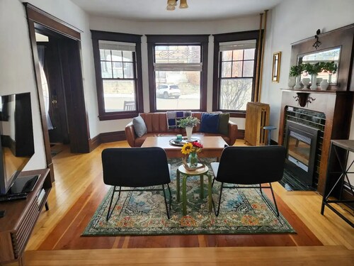 Historic Craftsman 3 Bedroom Home in Uptown Butte