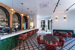 Bar (en el alojamiento)