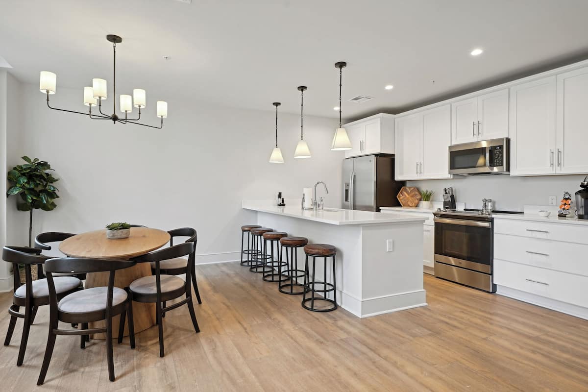 Family Condo, 5 Bedrooms | Private kitchen | Full-size fridge, microwave, oven, stovetop