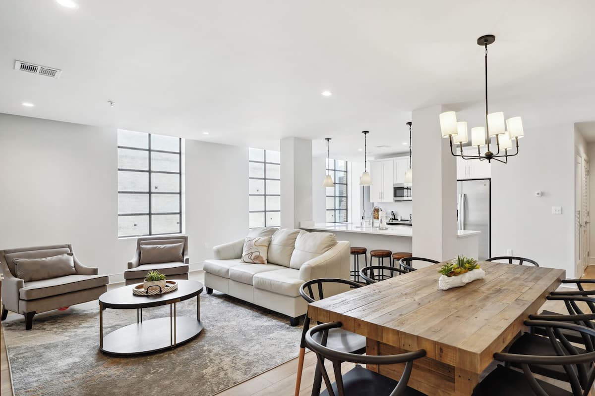 Appart'hôtel Classique, 4 chambres | Cuisine privée | Cafetière/bouilloire, grand réfrigérateur, micro-ondes, four