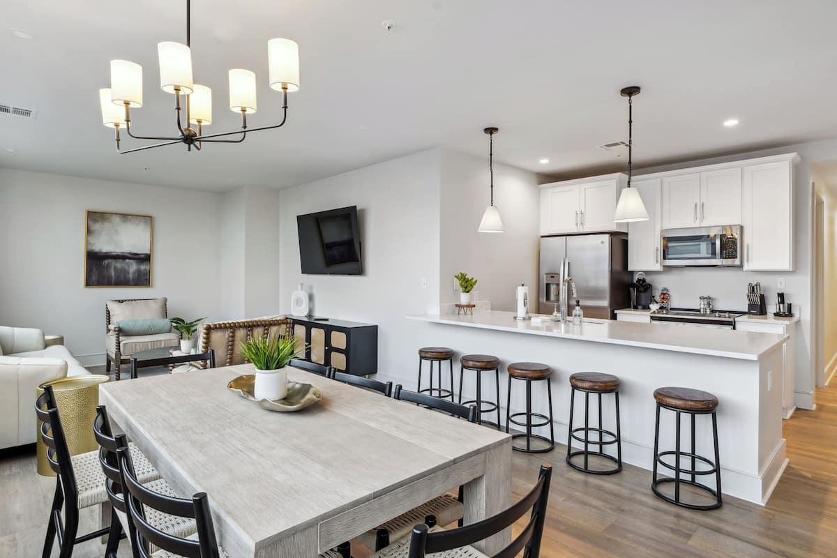 Family Condo, 4 Bedrooms | Private kitchen | Full-size fridge, microwave, oven, stovetop