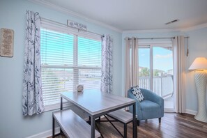 Interior - My Favorite Seascape: Cozy Condo Steps Away from Sea (Oak Island)