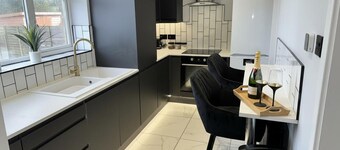 Impeccable 3-bed House in Walsall