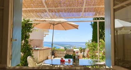 Villa original sur le St Clair Ă SĂšte style baraquette avec vue exceptionnelle