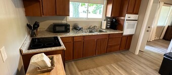 This apartment is a 1 bedroom(s), 1 bathrooms, located in Marion, IN.