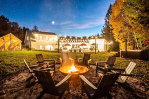 Terrace/patio - Heated Pool, Hot Tub & Mountain Views on 15 Acres! New Listing Special! (Freehold)