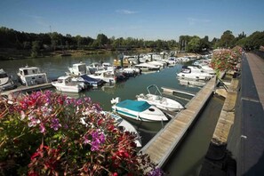Marina