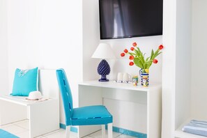 2 عدّة غرف نوم ومكتب وواي فاي مجانًا وملاءات أسرّة