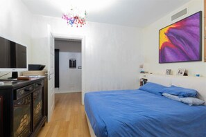 1 bedroom, free WiFi, bed sheets - Beautiful 1-bed Apartment in Roma (Rome)
