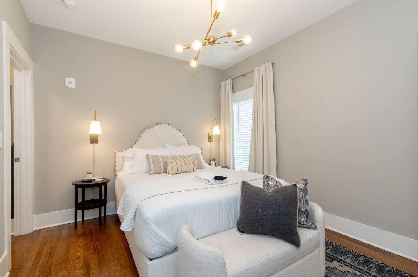 2 chambres, bureau, fer et planche à repasser, Wi-Fi gratuit