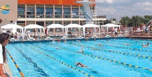 Pool - Charming apartment between Paris and EuroDisney (Nogent-sur-Marne)