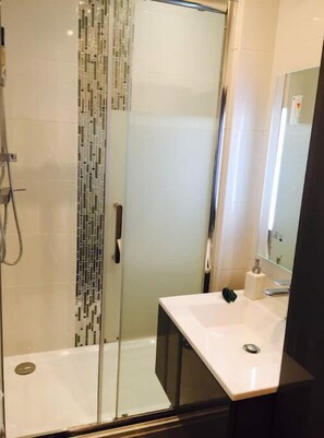 Free toiletries, hair dryer, towels, toilet paper