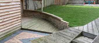Extensive 4 Bed close to Peterborough.