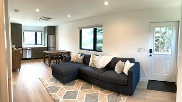 智能電視、書籍、音響