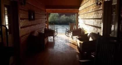 Cabin 3 .
