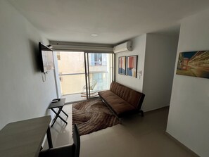Living area - Paz y Amor en Cartagena de Indias. Hermoso Apartamento a 400 Metros de la Playa (Cartagena de Indias)