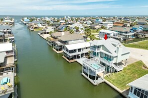 Exterior - Easy Bay Access, Updated Interior, Large Sunning Deck, Fish from Your Backyard (Galveston)