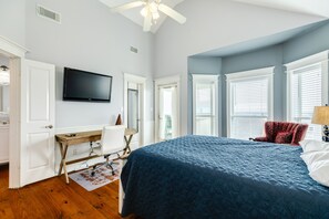 3 bedrooms, iron/ironing board, free WiFi, bed sheets - Sun, Sand & Surf Await! 3rd House from Beach, Dogs Welcome, Fenced Area, 2 Decks (Galveston)