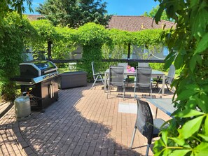 Outdoor dining - 10 Walnuss (Parchtitz)