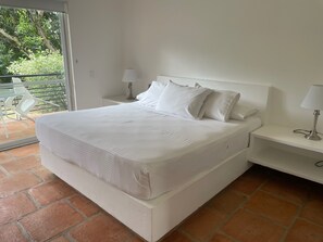 Superior dubbelrum - 1 kingsize-säng | Minibar, värdeförvaringsskåp på rummet och mörkläggningsgardiner